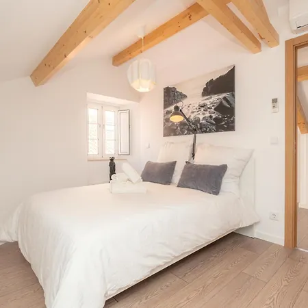 Luckasa By Rent4all *