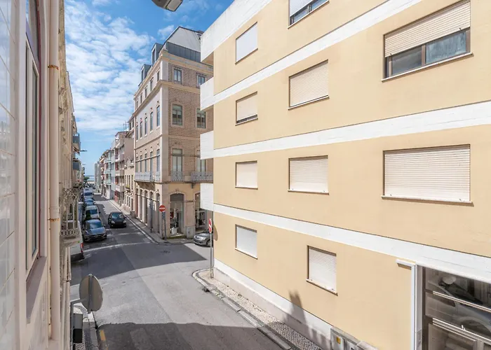 Daire Luckasa By Rent4all